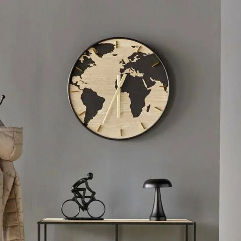 Wanduhr "Globetrotter"